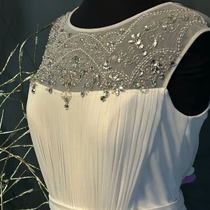 WHITE BEADED GODDESS GOWN US SIZE 10